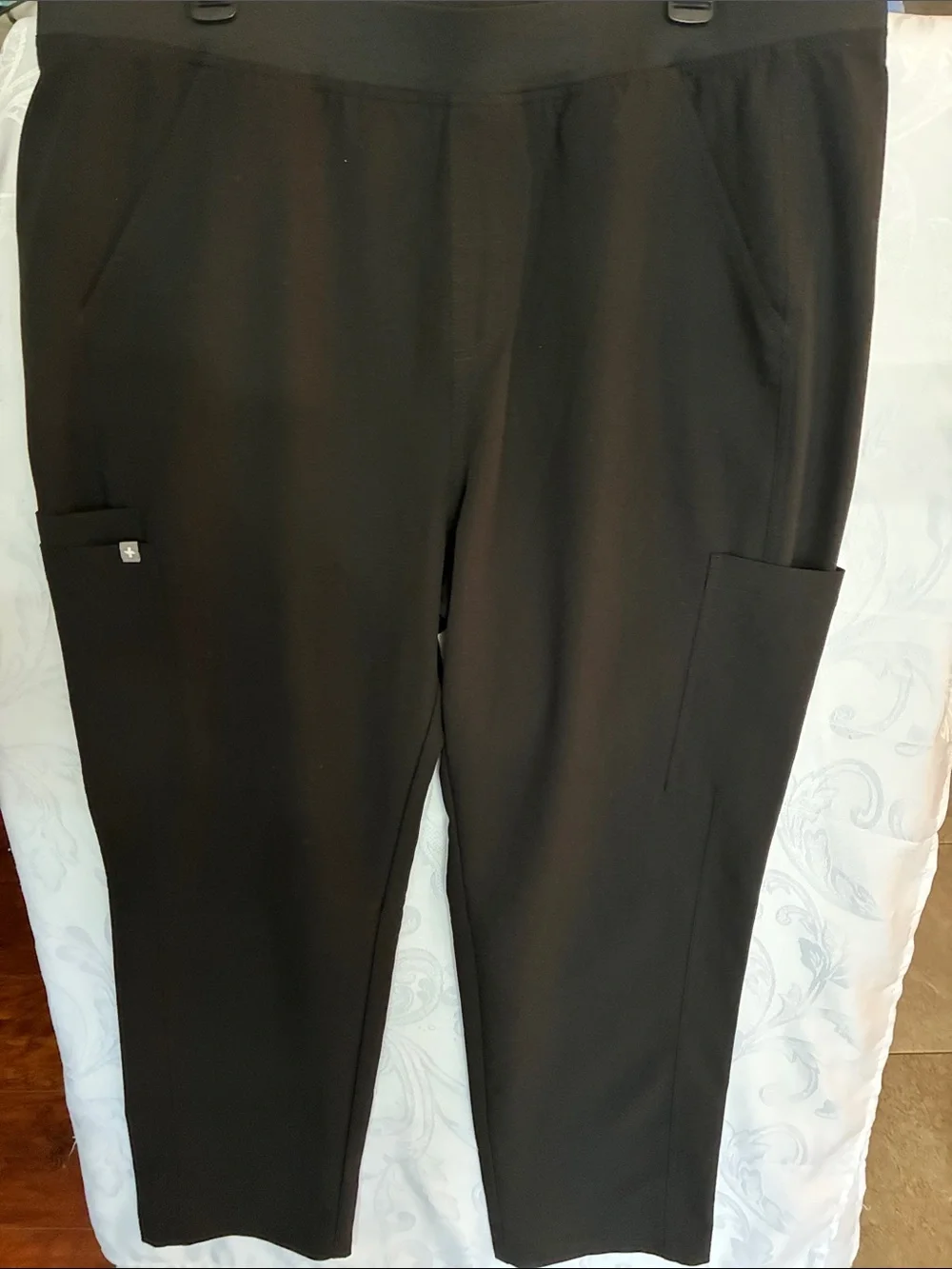 Figs Men's Black Scrubs Performance Joggers